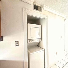 5440 W 21st Ct in Hialeah, FL - Building Photo - Building Photo