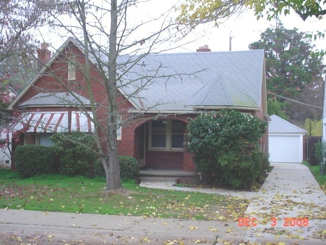 property at 2801 4th Ave