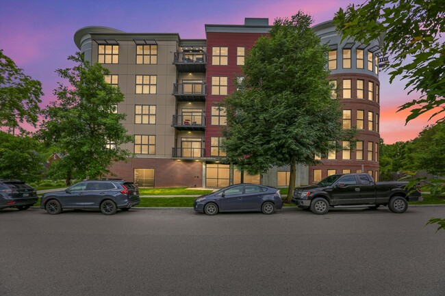 property at 218 W Kingsley St