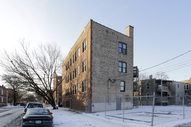 Hamlin - Corliss Apartments in Chicago, IL - Building Photo - Building Photo