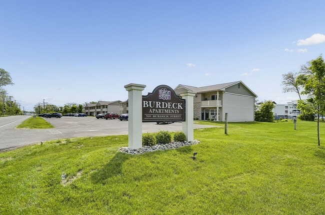 Burdeck Street Apartments