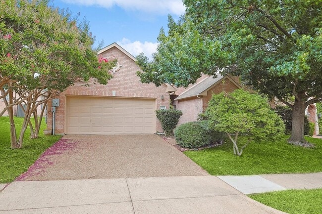 7918 Ruskin Cir