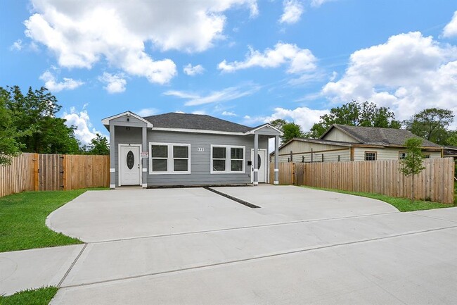 113 Bolden St in Houston, TX - Building Photo - Building Photo