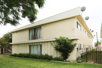 11572 Stuart Dr in Garden Grove, CA - Building Photo - Building Photo