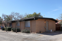 Campbell Plaza Apartments in Tucson, AZ - Foto de edificio - Building Photo