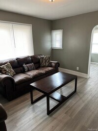 2332 Fordham St photo'