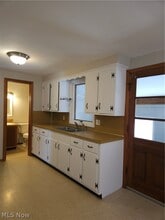 525 S Marion Ave in Louisville, OH - Building Photo - Building Photo