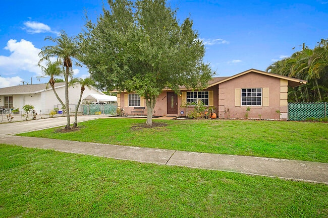 6128 Carthage Cir S