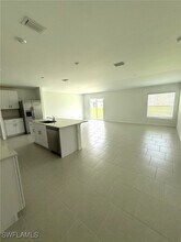 17610 Paradiso Wy in North Fort Myers, FL - Building Photo - Building Photo
