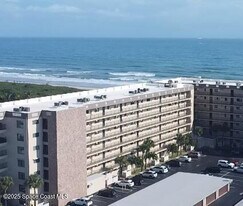 3170 N Atlantic Ave in Cocoa Beach, FL - Building Photo