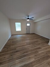 1117 Edwardsburg Ave in Elkhart, IN - Building Photo - Building Photo