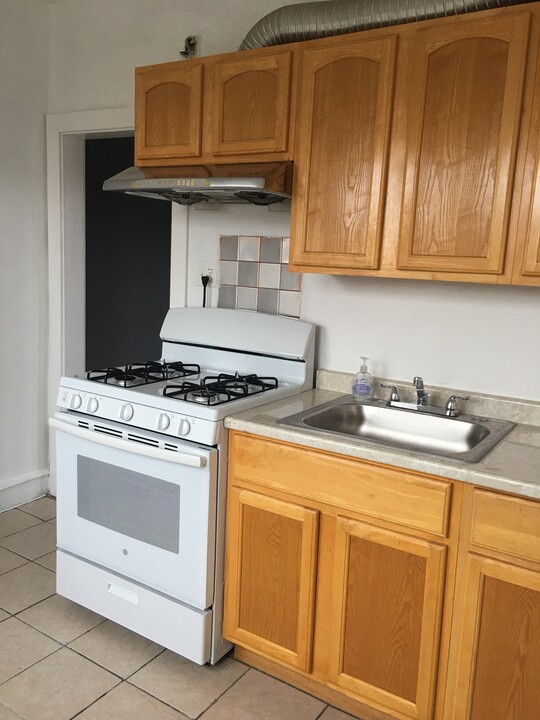 6535 Rising Sun Ave, Unit 3 in Philadelphia, PA - Building Photo