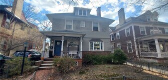 180 Dartmouth St in Rochester, NY - Building Photo