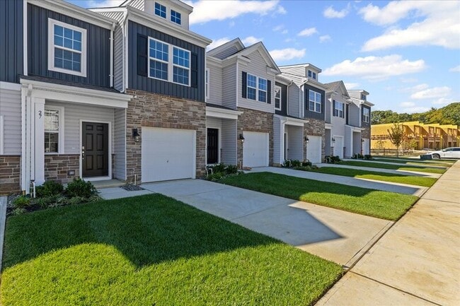 27 Whaler Dr in Runnemede, NJ - Building Photo - Building Photo