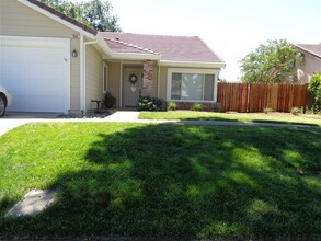 550 Shanghai Bend Rd in Yuba City, CA - Building Photo - Building Photo