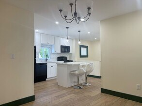 130 Hubinger St-Unit -3 in New Haven, CT - Building Photo - Building Photo