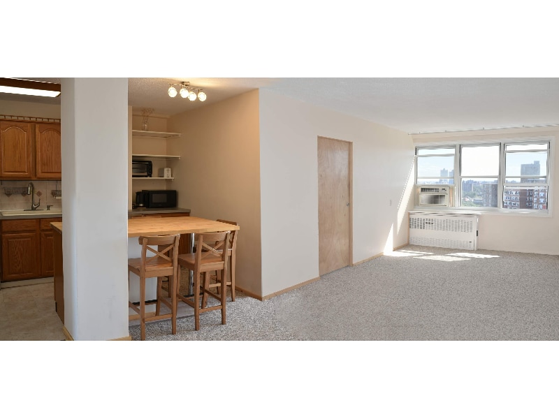 3935 Blackstone Ave in Bronx, NY - Building Photo