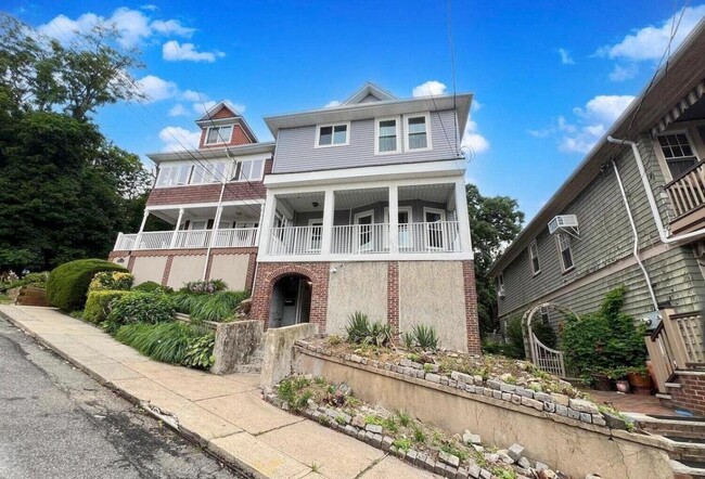 property at 28 Pearl St