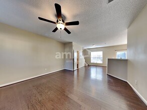 136 N Honey Springs Ave in Fuquay Varina, NC - Building Photo - Building Photo