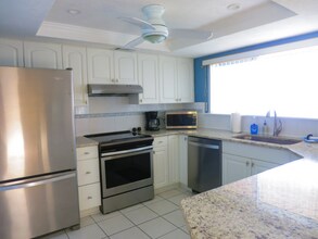 3150 N Atlantic Ave in Cocoa Beach, FL - Building Photo - Building Photo
