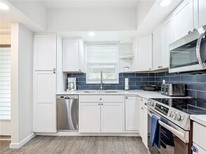 4613 SE 5th Ave in Cape Coral, FL - Building Photo - Building Photo