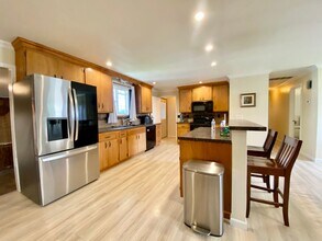 6513 W Chestnut Ave in Yakima, WA - Building Photo - Building Photo