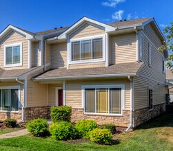 8601 Westown Pky, Unit 11105 in West Des Moines, IA - Building Photo - Building Photo