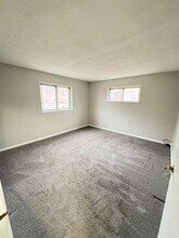 199 Dalepark Dr in Bedford, OH - Building Photo - Building Photo