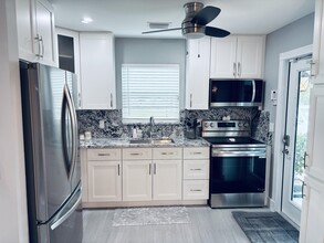 222 SE 3rd St in Boynton Beach, FL - Building Photo - Building Photo