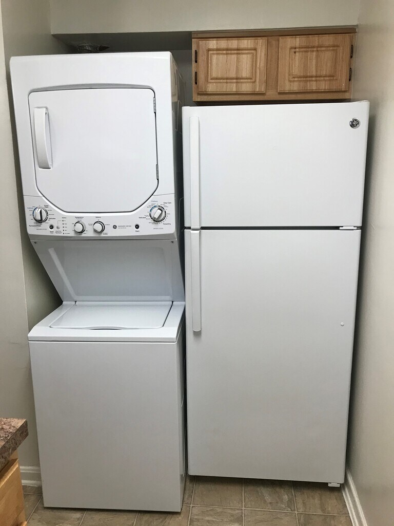 Hollybrooke Falls Church, VA Apartments