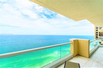 17875 Collins Ave, Unit 3404 in Sunny Isles Beach, FL - Building Photo - Building Photo