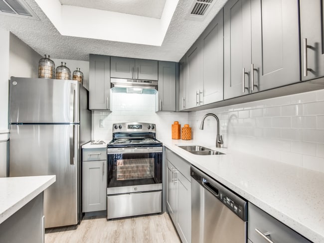 Birch Apartment Homes photo'