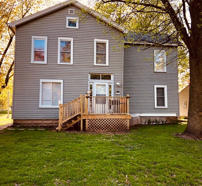 509 SW 3rd Ave Rentals in Aledo, IL