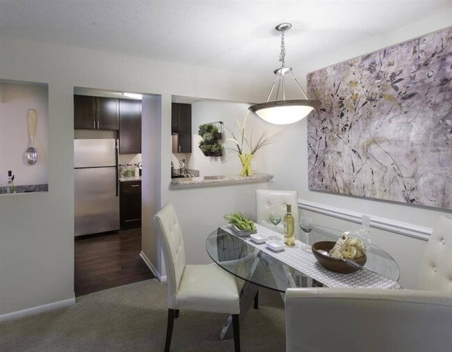 Cherry Knoll in Germantown, MD - Foto de edificio - Building Photo