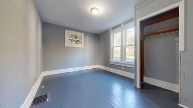 132 Sycamore St in Mansfield, OH - Building Photo - Building Photo