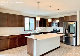 18214 3rd Dr SE in Bothell, WA - Building Photo - Building Photo