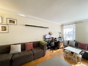 321 Larchmont Acres in Larchmont, NY - Building Photo - Building Photo