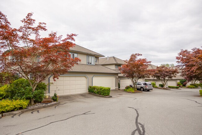 920 Citadel Dr in Port Coquitlam, BC - Building Photo - Building Photo