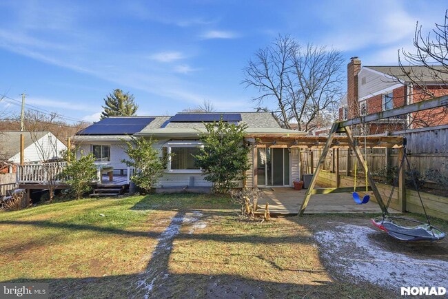 303 Mansfield Rd in Silver Spring, MD - Building Photo - Building Photo