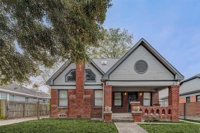 property at 2410 Cleburne St