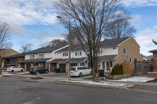 38 Verne Cres in Toronto, ON - Building Photo