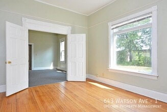 643 Watson Ave in St. Paul, MN - Building Photo - Building Photo
