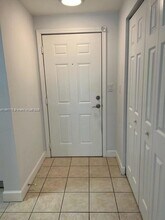 50 Menores Ave, Unit 505 in Coral Gables, FL - Building Photo - Building Photo