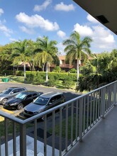 1449 N 14th Way in Hollywood, FL - Building Photo - Building Photo