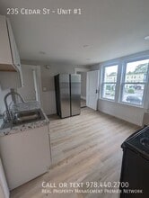 235 Cedar St in Manchester, NH - Building Photo - Building Photo