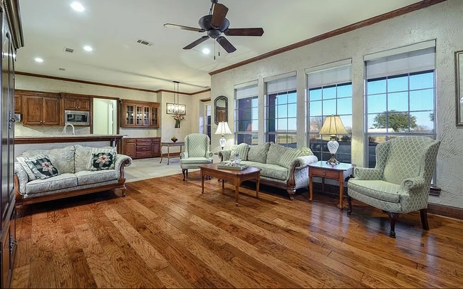 15557 County Road 4052 in Kemp, TX - Building Photo - Building Photo