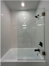 51 Grace St in Jersey City, NJ - Foto de edificio - Building Photo