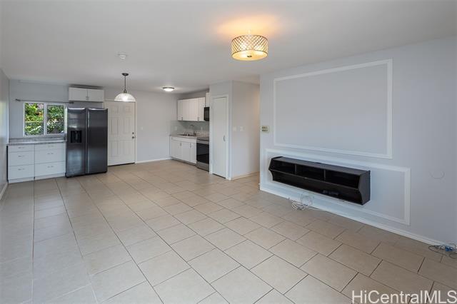 1367 Kuahaka St in Pearl City, HI - Building Photo - Building Photo