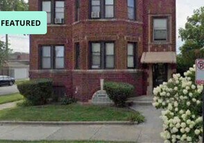 8356 S Paulina St in Chicago, IL - Building Photo