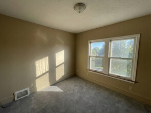 4804 E 84th St in Garfield Heights, OH - Building Photo - Building Photo